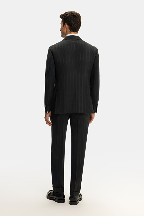 SMOKED WOOL SUIT 2