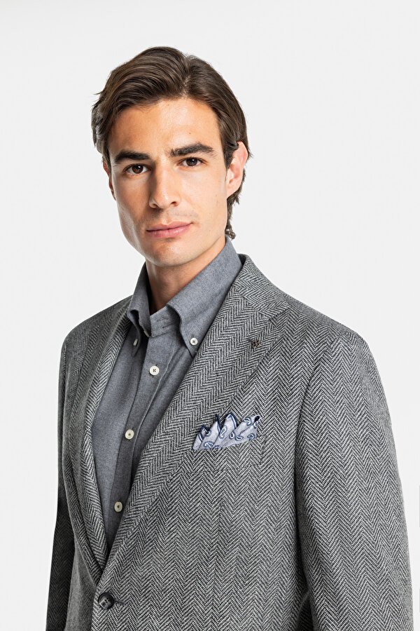 GREY JACKET 2