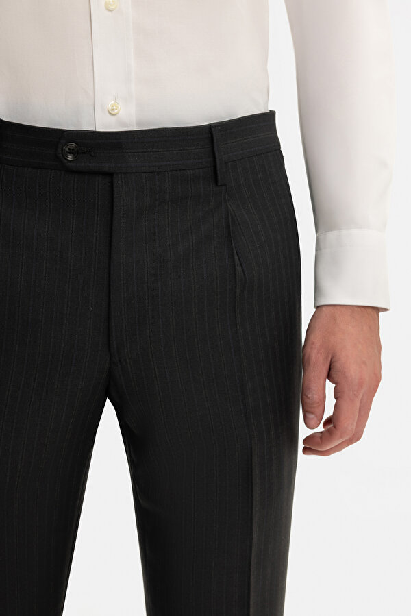 SMOKED WOOL SUIT 6