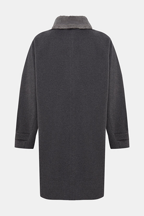 GREY OVERCOAT 2