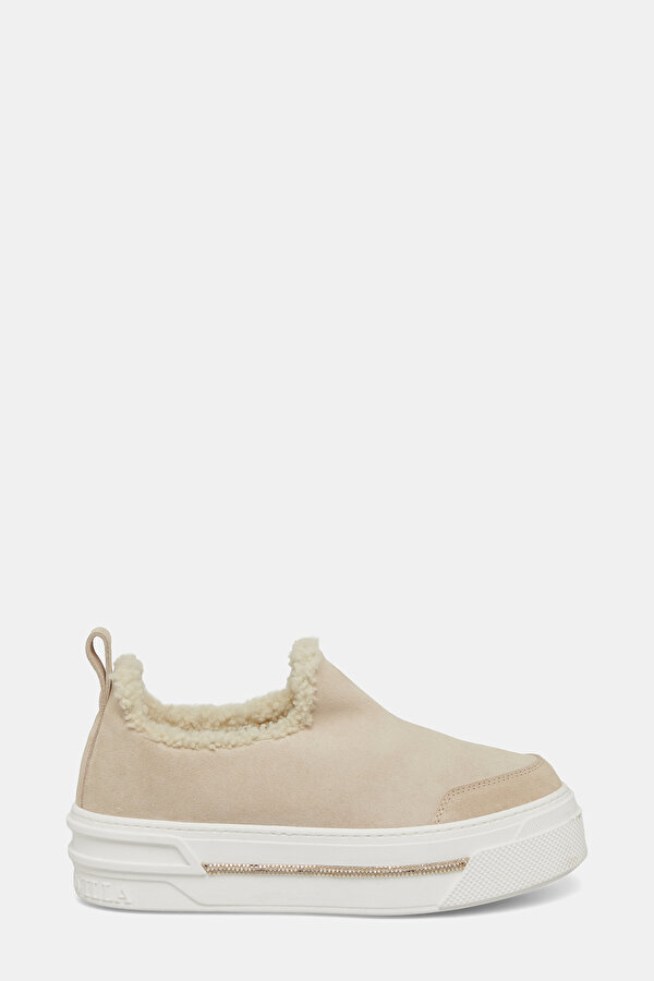 BEIGE SUEDE SHOE