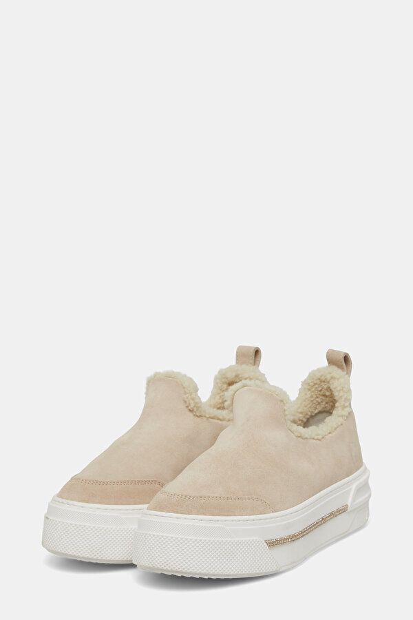 BEIGE SUEDE SHOE 2