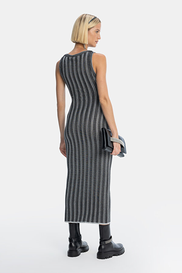 SILVER SLEEVELESS DRESS 2