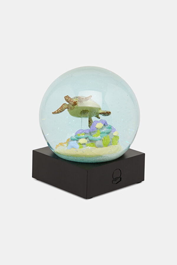 SNOW GLOBE