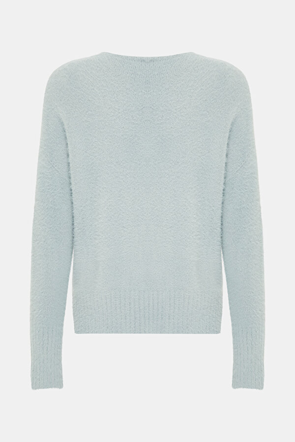 LIGHT GREY V NECK 2