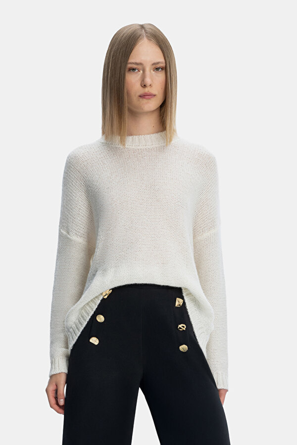 ECRU BASIC / ROUND NECKLINE