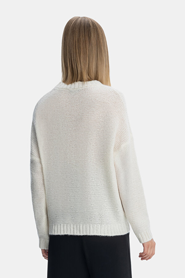 ECRU BASIC / ROUND NECKLINE 2