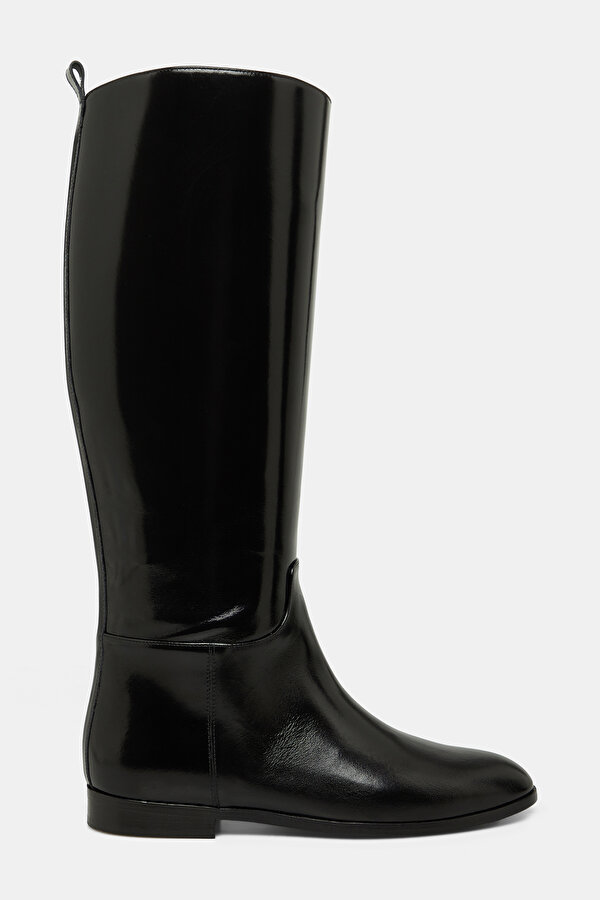 BLACK SHOE