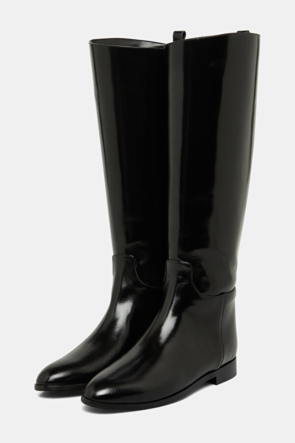 BLACK SHOE 2