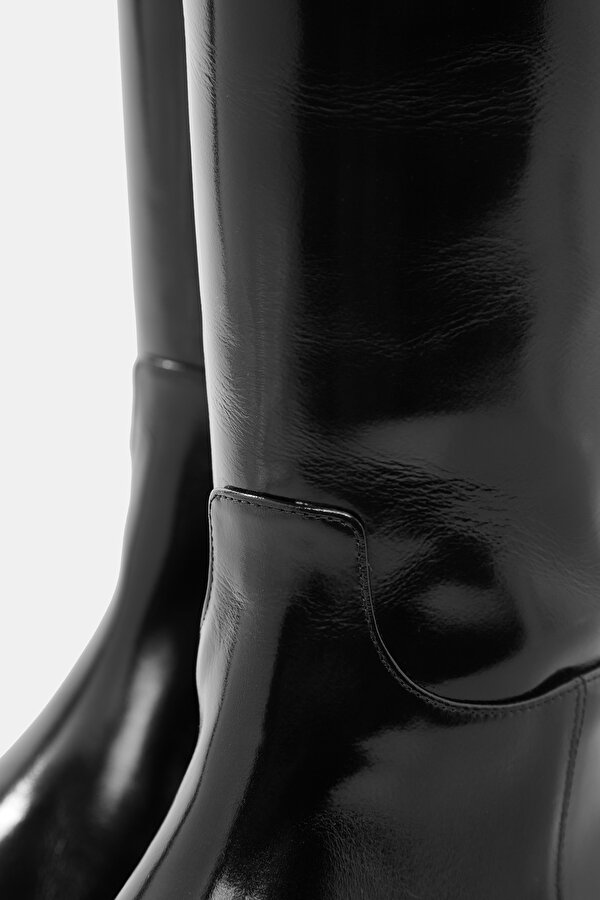 BLACK SHOE 7
