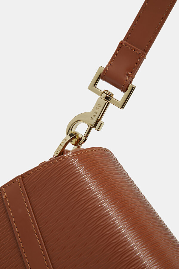 TAN MONOGRAM LEATHER BAG 6