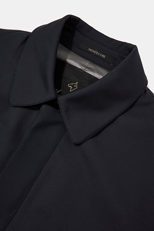 BLACK COAT 11