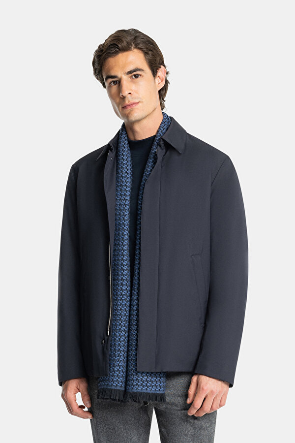 BLACK COAT