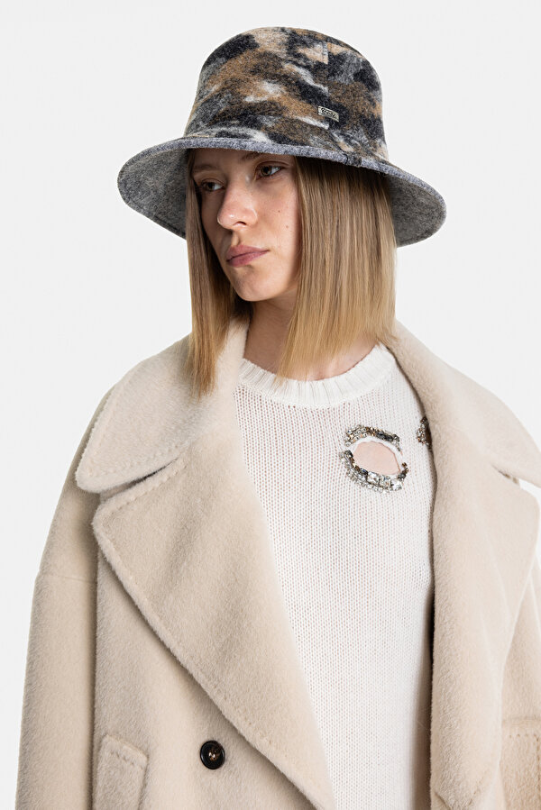BEIGE REEFER JACKET 6