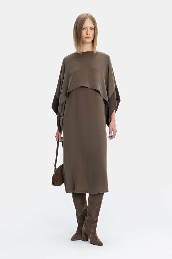 BROWN DRESS