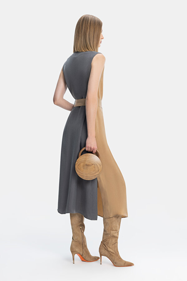 GREY SLEEVELESS DRESS 2