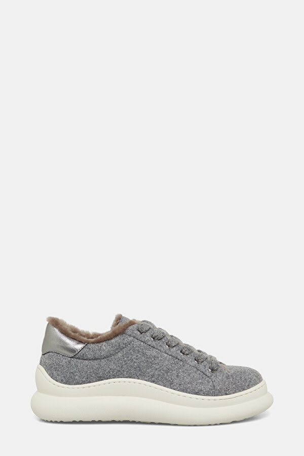 GREY SNEAKER