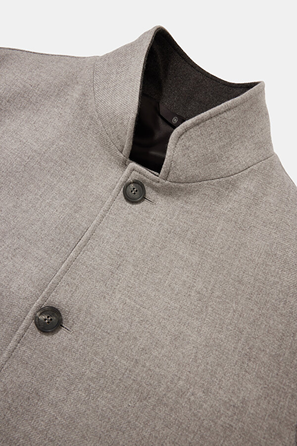 LIGHT BEIGE UPRIGHT COLLAR JACKET 6