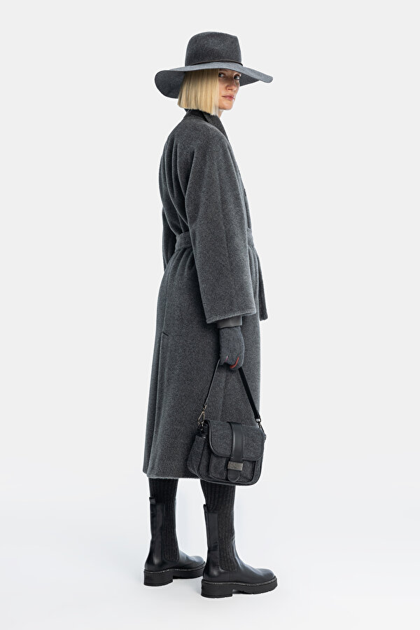 GREY OVERCOAT 2
