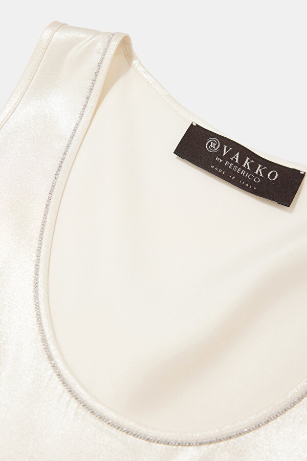 ECRU CLEAVAGE SLEEVELESS BLOUSE 7