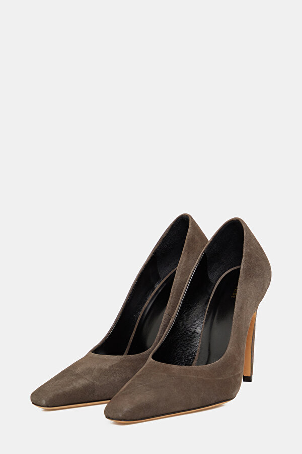 BROWN LEATHER SHOES 2