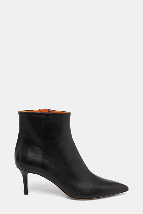 BLACK LEATHER BOOT