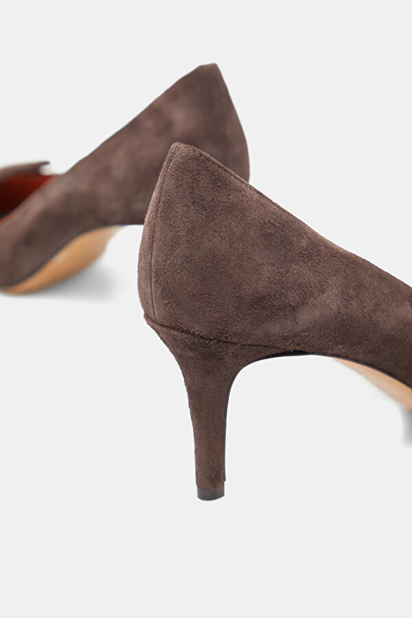 BROWN SUEDE SHOE 6
