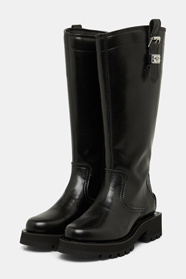 BLACK BOOT 2