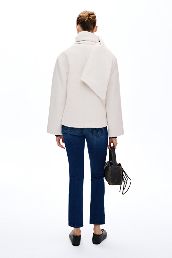 CREAM REEFER JACKET 2