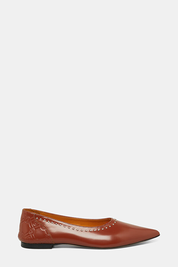 TAN FLAT SHOES