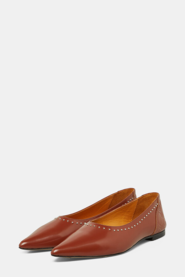 TAN FLAT SHOES 2