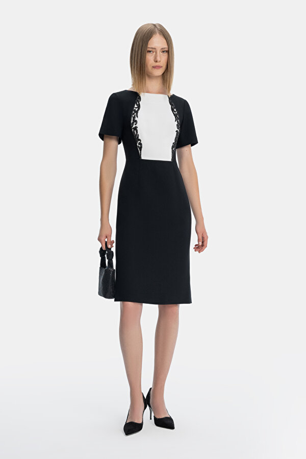 ECRU SHORT SLEEVE BELOW THE KNEE DRESS
