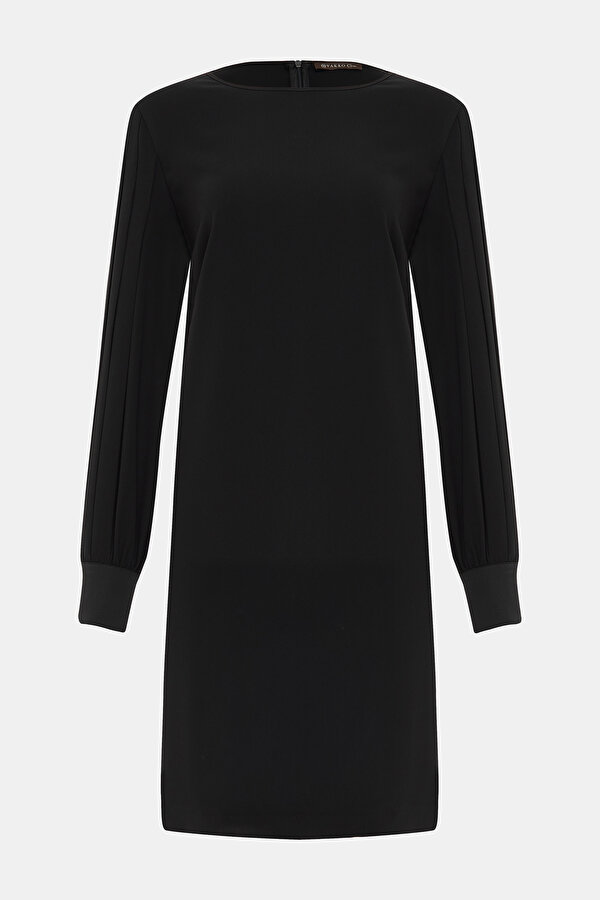 BLACK LONG SLEEVE ABOVE THE KNEE DRESS