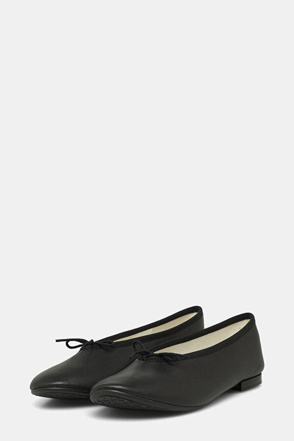 BLACK FLAT SHOES 2
