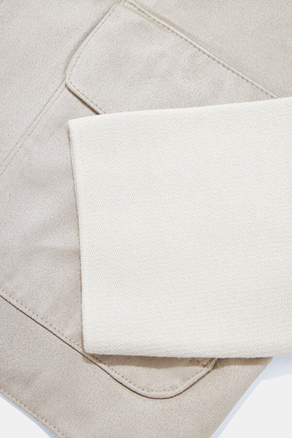 BEIGE JACKET 11
