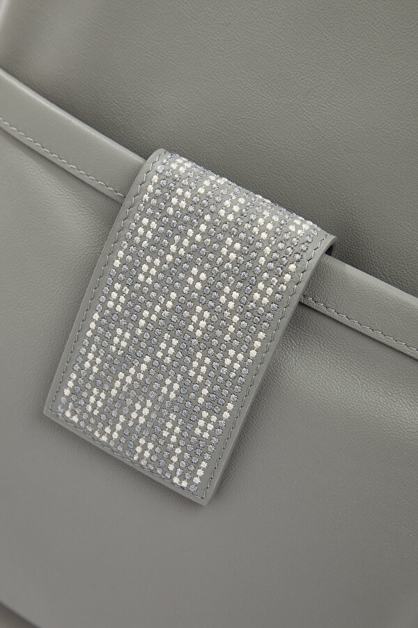 LIGHT GREY LEATHER BAG 6