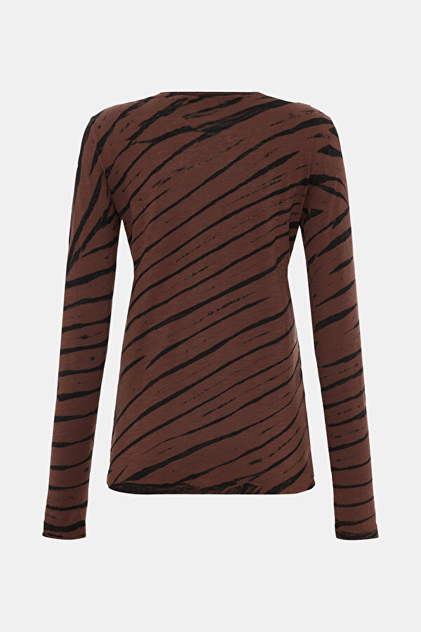 BORDO O YAKA T-SHİRT 2