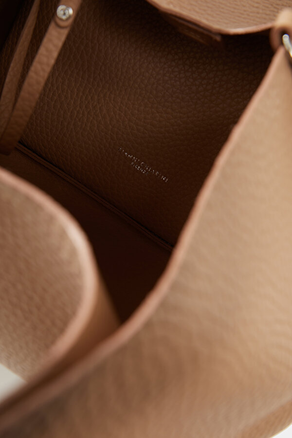 CAMEL SUEDE BAG 7