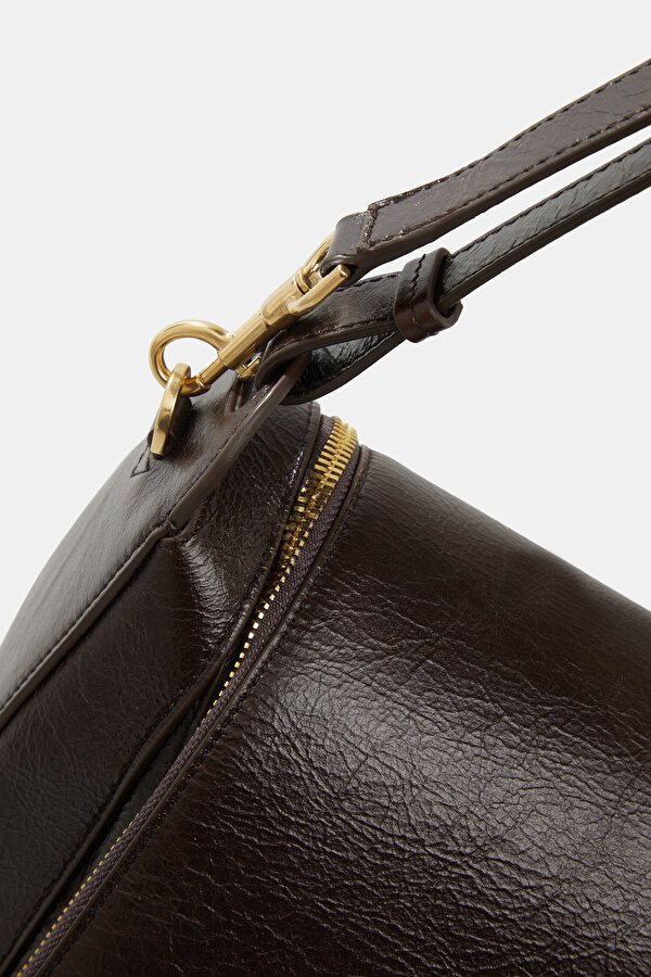 BROWN LEATHER BAG 6