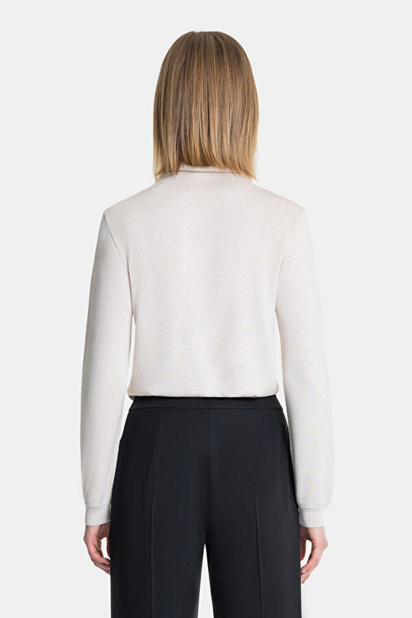 BEIGE UPRIGHT COLLAR TRICOT 2