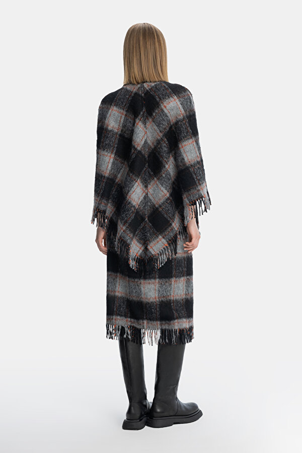 BRICK PONCHO 7