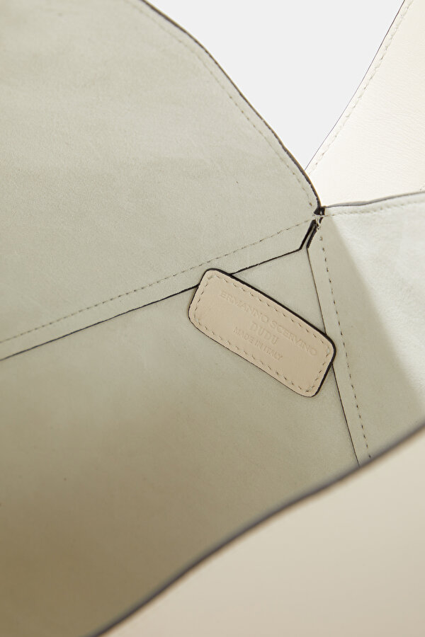 WHITE LEATHER BAG 7