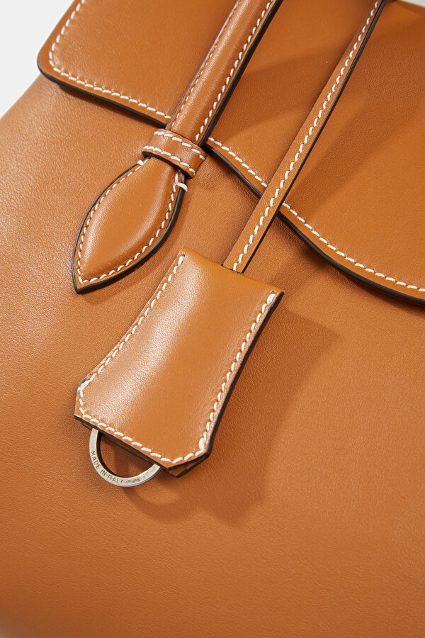 TAN LEATHER BAG 6
