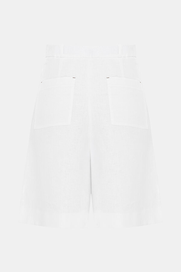 WHITE BERMUDA 6