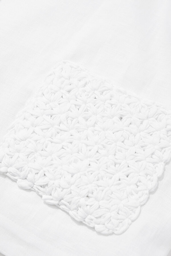 WHITE JACKET 12