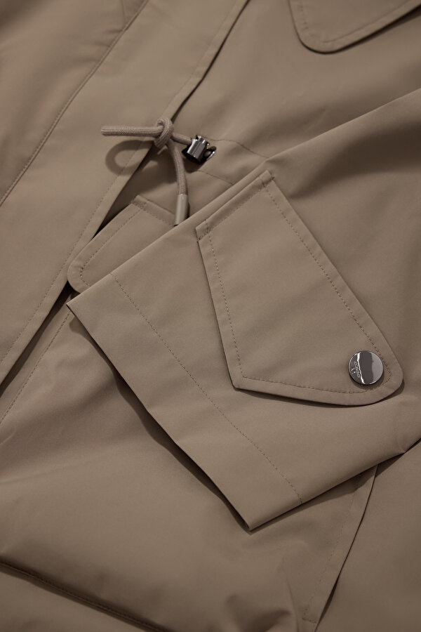 KHAKI COAT 12