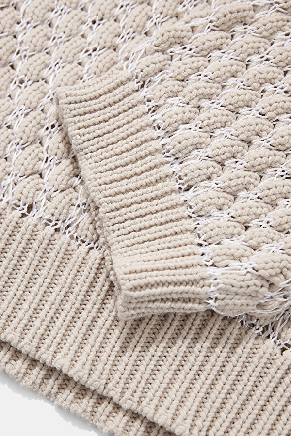 WHITE BASIC / ROUND NECKLINE TRICOT 7