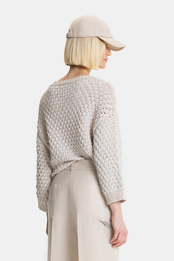 WHITE BASIC / ROUND NECKLINE TRICOT 2