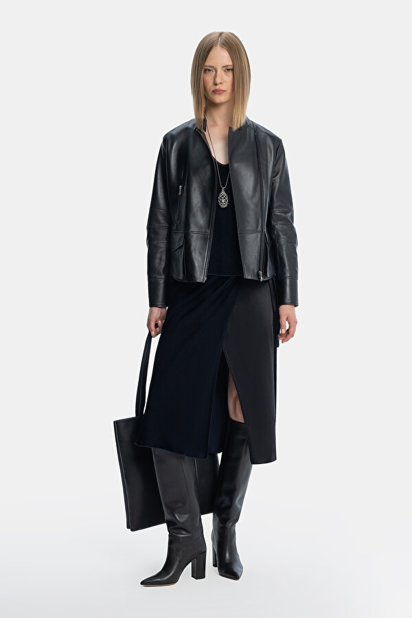 BLACK JACKET
