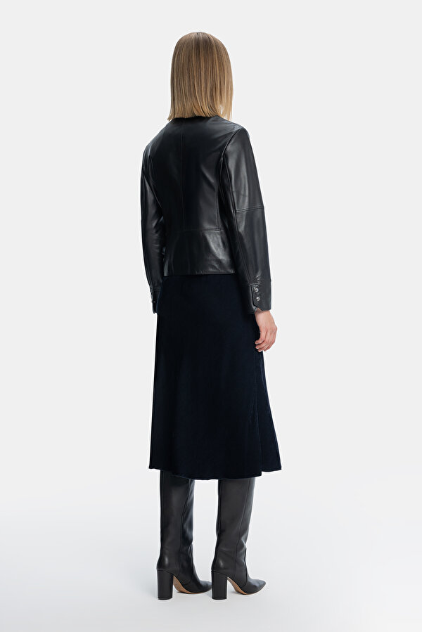BLACK JACKET 6